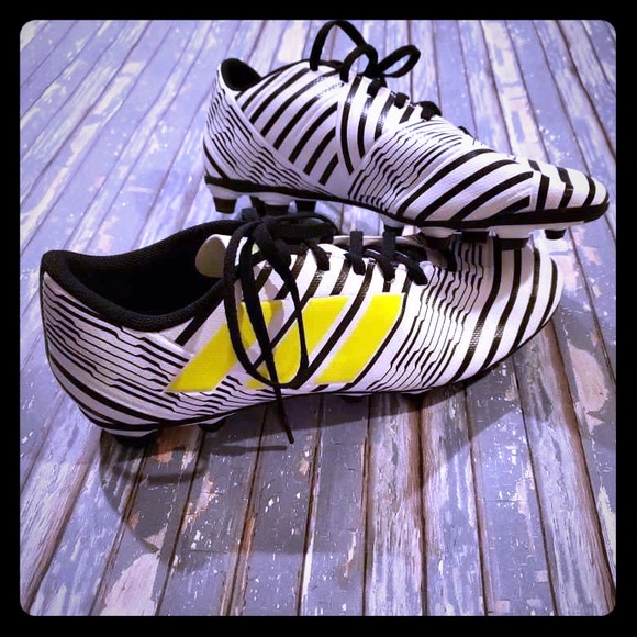 adidas Other - Men’s Nemeziz 17.4 Soccer Cleats ⚽️